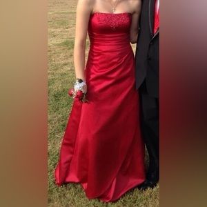 Red prom dress